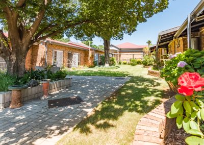 2 x Bachelor Flats available at Elandshaven